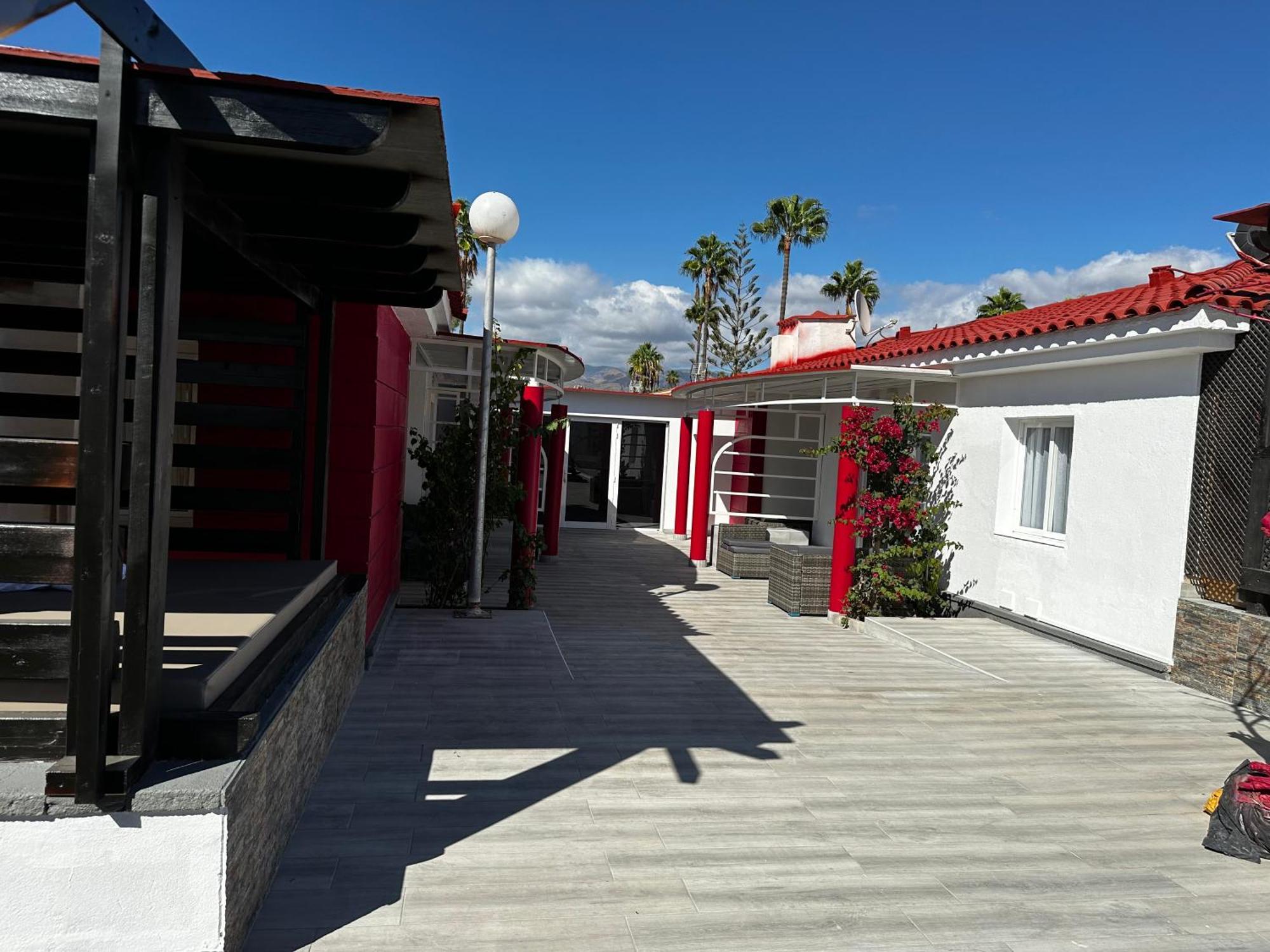 BUNGALOWS LAURA • MASPALOMAS • 3⋆ SPAIN • RATES FROM €127